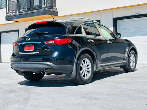 2010 Infiniti FX35