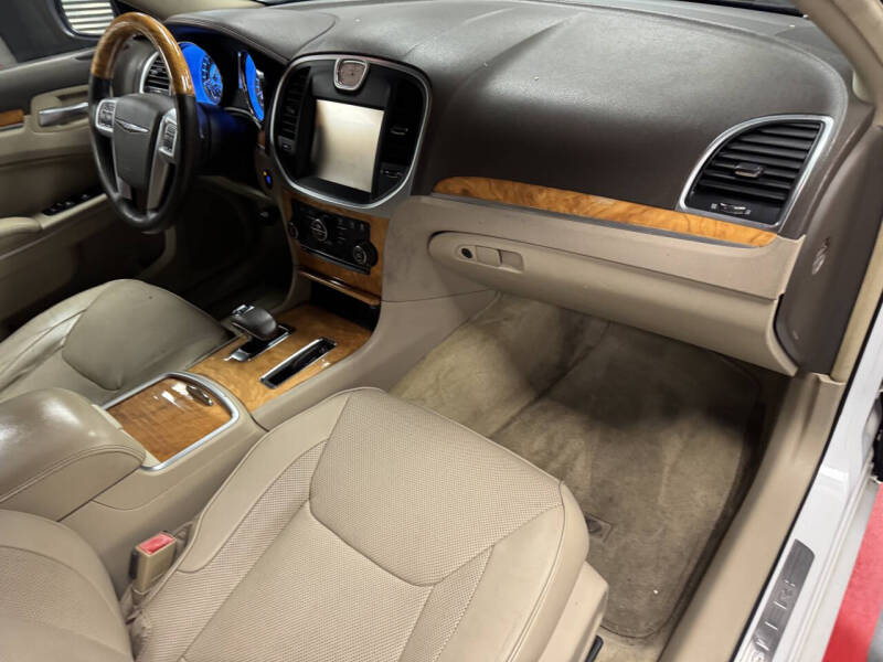 2013 Chrysler 300 C