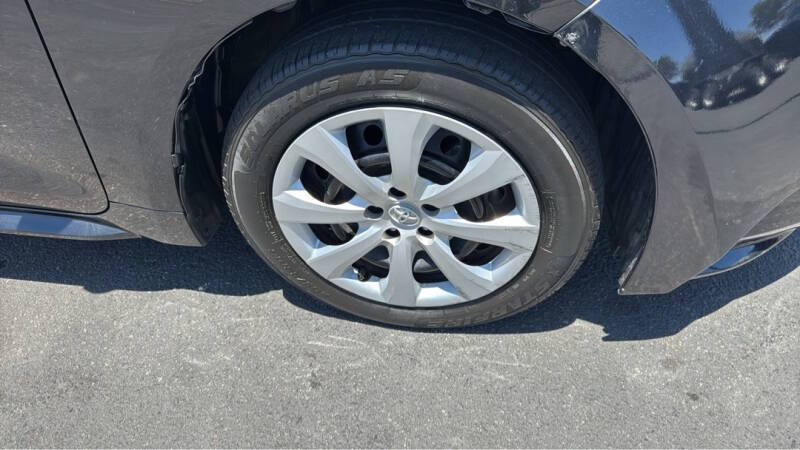 2022 Toyota Corolla LE