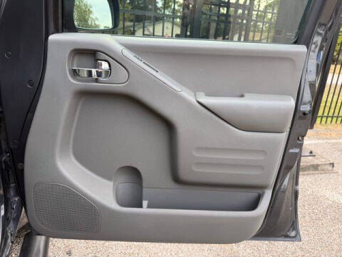 2015 Nissan Frontier SV