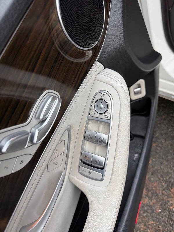 2015 Mercedes-Benz C-Class C 300