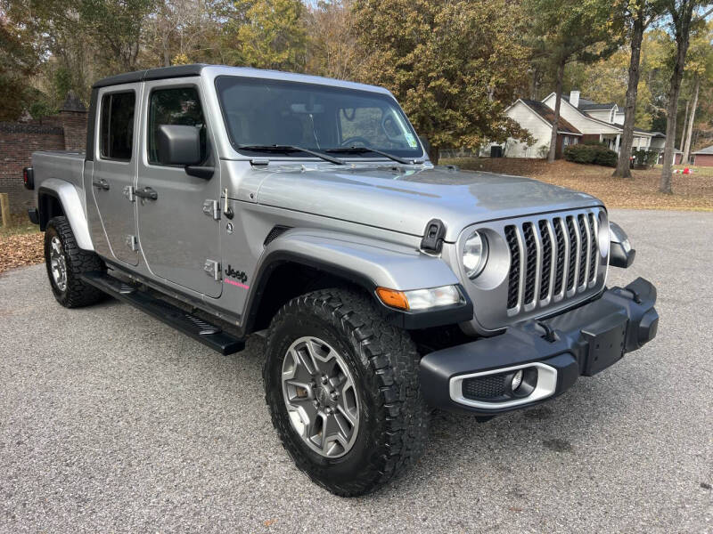 2020 Jeep Gladiator Sport S's photo