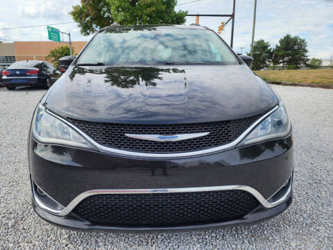 2017 Chrysler Pacifica Touring Plus