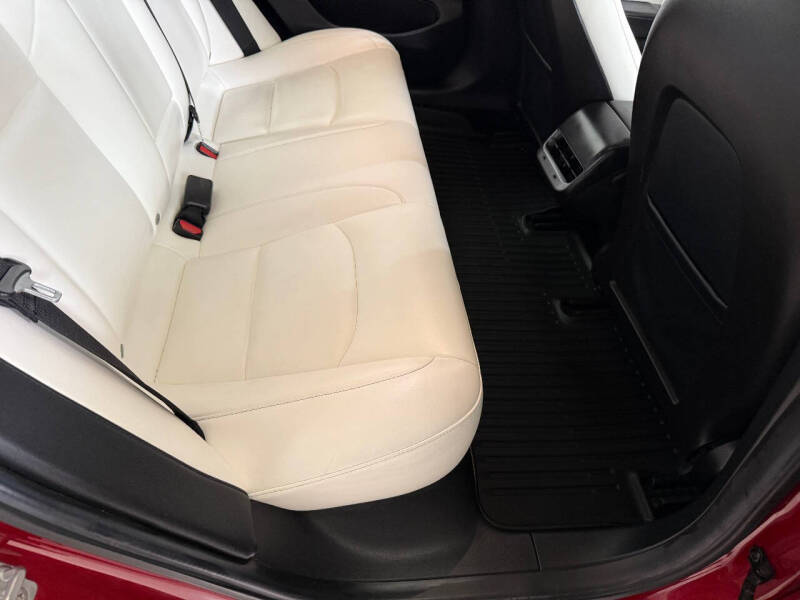 2019 Tesla Model 3 Base photo 36