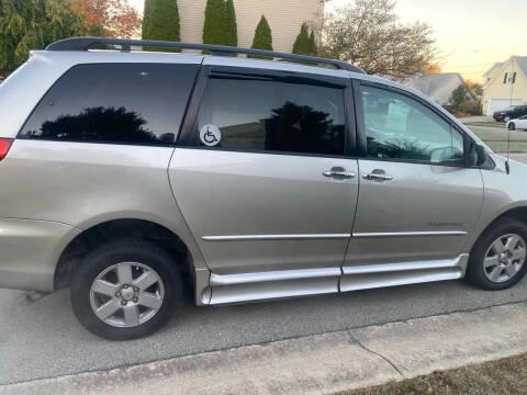 2005 Toyota Sienna