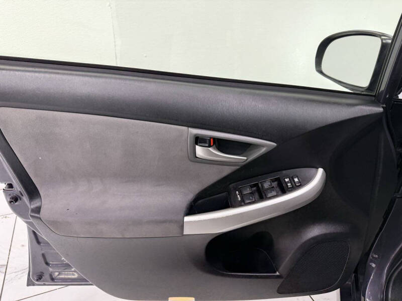 2015 Toyota Prius Three