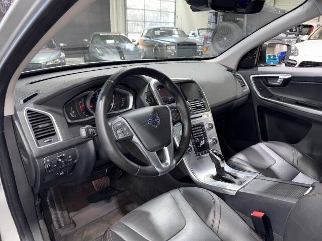 2017 Volvo XC60 T6 Dynamic