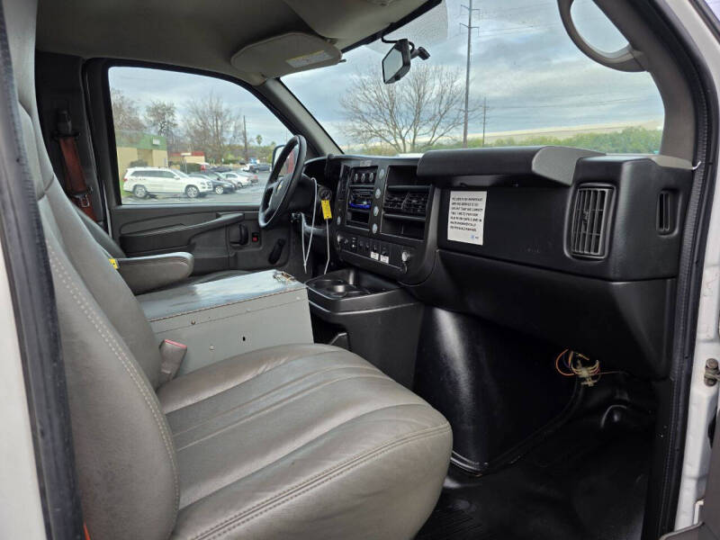 2013 Chevrolet Express 2500