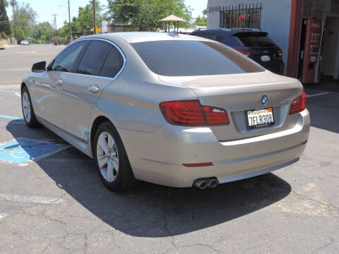 2011 BMW 5 Series 528i