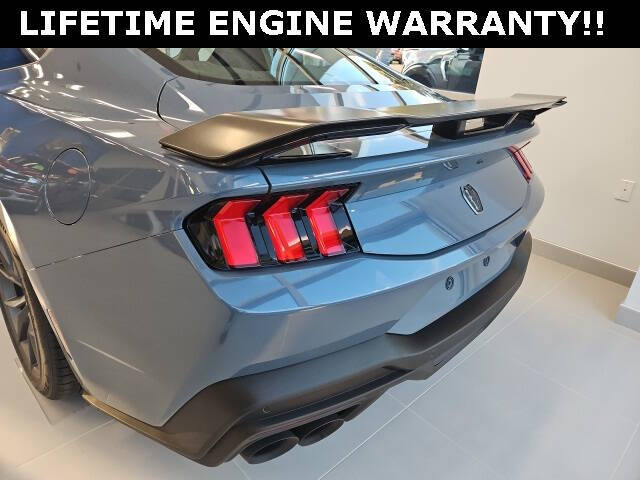 2025 Ford Mustang Dark Horse