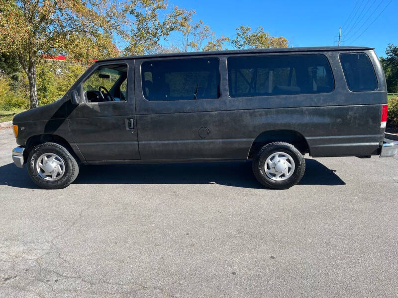 2000 Ford E-350 XLT SD