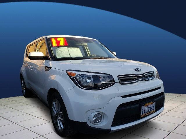 2017 Kia Soul +