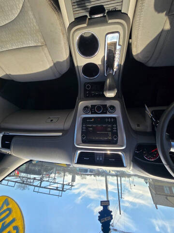 2015 GMC Acadia SLE-2