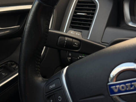 2015 Volvo XC60 T5 Drive-E Premier