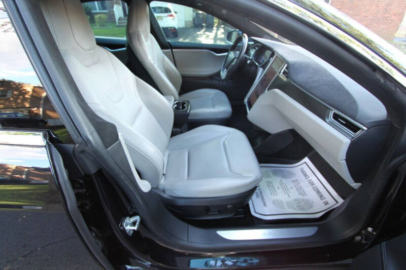 2016 Tesla Model S P90D