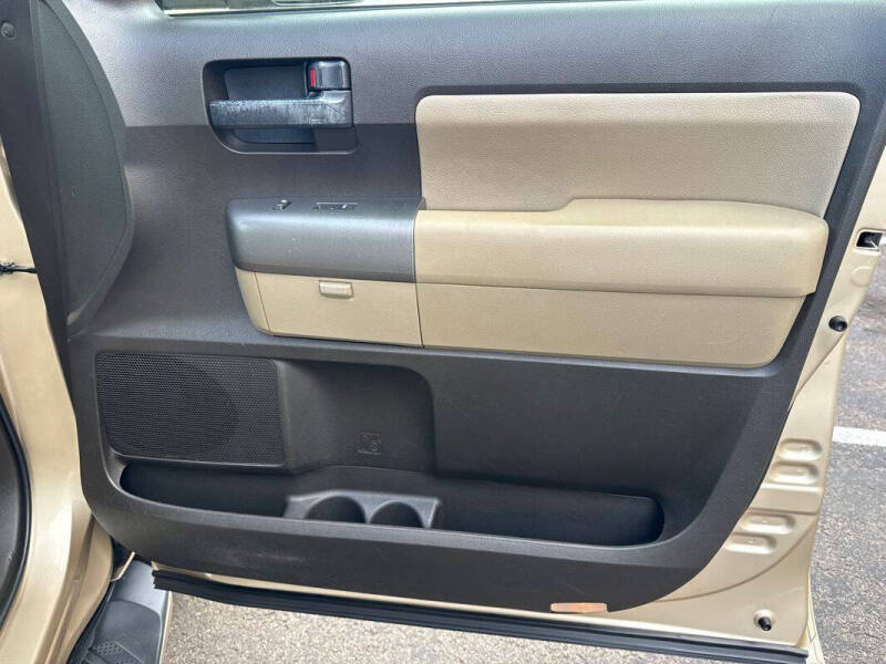 2010 Toyota Sequoia SR5