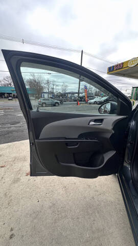 2013 Chevrolet Sonic LT Auto