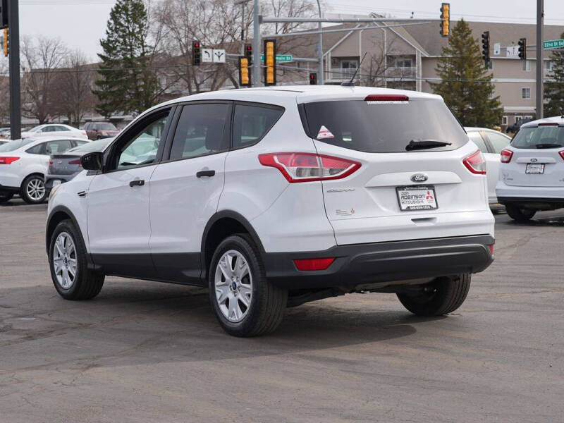 2016 Ford Escape S