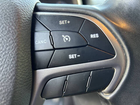 2019 Jeep Grand Cherokee Laredo E