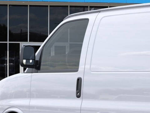 2025 GMC Savana 2500