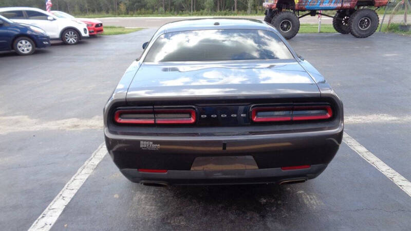 2015 Dodge Challenger SXT