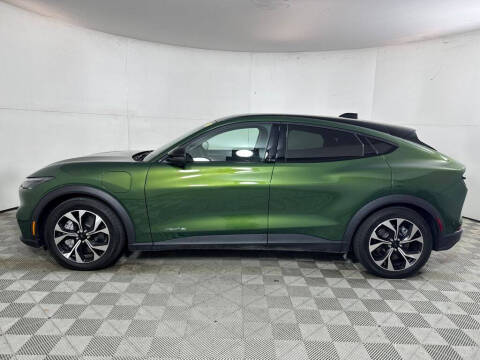 2025 Ford Mustang Mach-E Select