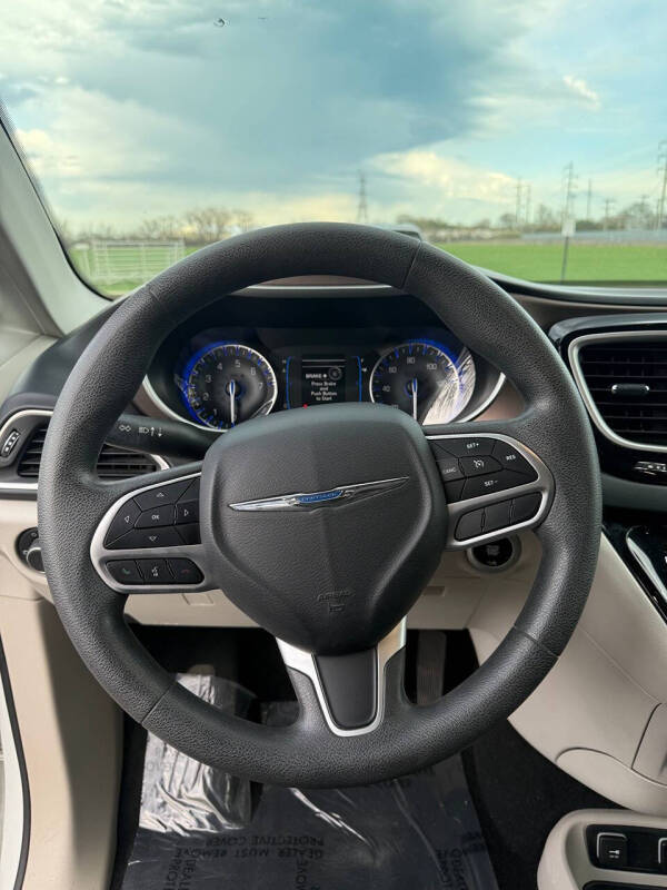 2017 Chrysler Pacifica Touring