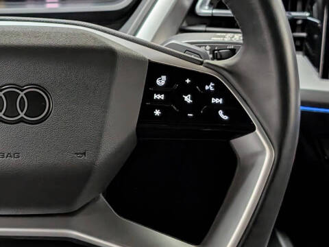 2024 Audi Q4 e-tron quattro Premium Plus 55