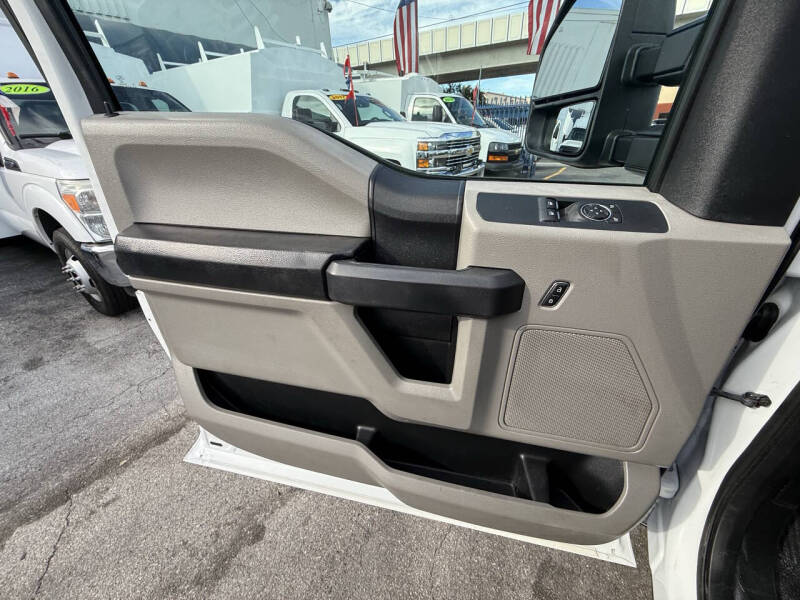 2018 Ford F-350 Super Duty XL