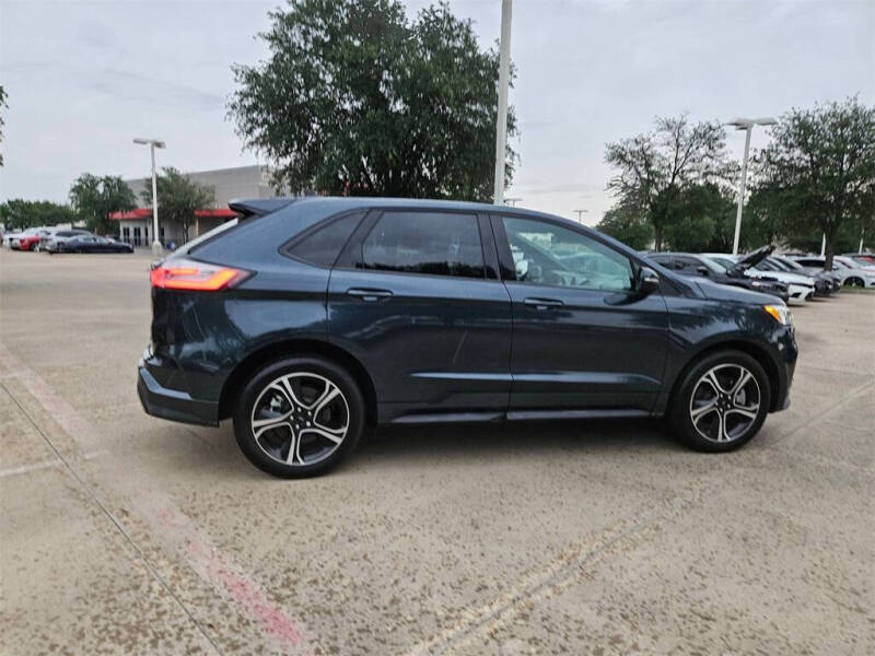 2022 Ford Edge ST