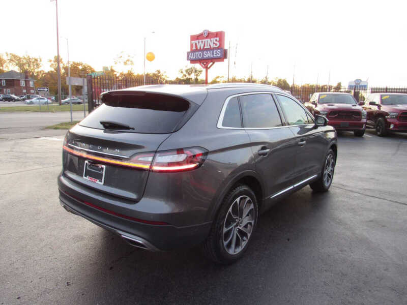 2022 Lincoln Nautilus Reserve