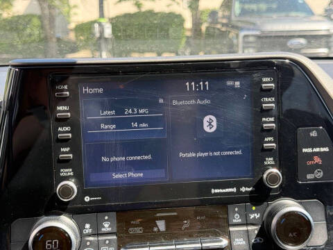 2021 Toyota Highlander LE