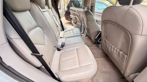 2011 Porsche Cayenne S Hybrid