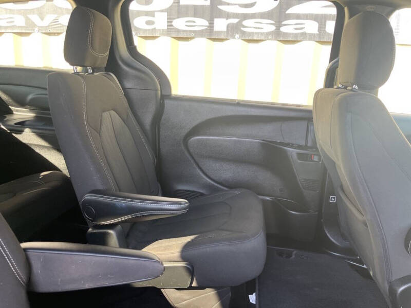 2022 Chrysler Pacifica Touring