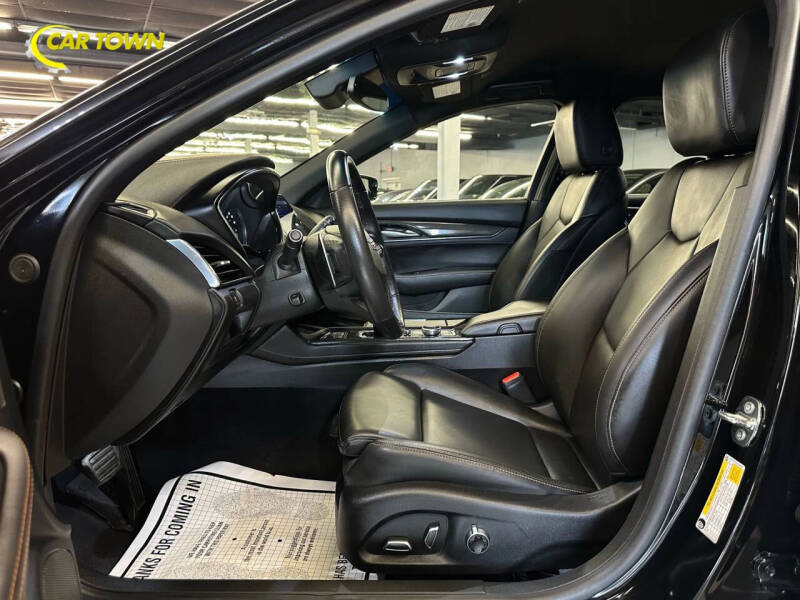 2024 Cadillac CT5 Sport