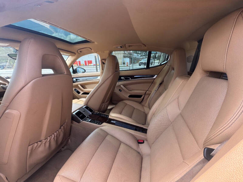 2015 Porsche Panamera