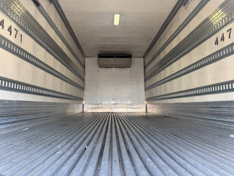 2018 Freightliner M2 106