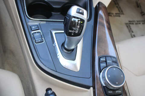 2015 BMW 3 Series 320i