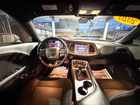 2020 Dodge Challenger SXT