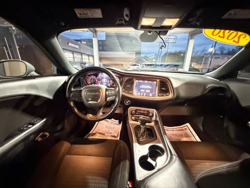 2020 Dodge Challenger SXT