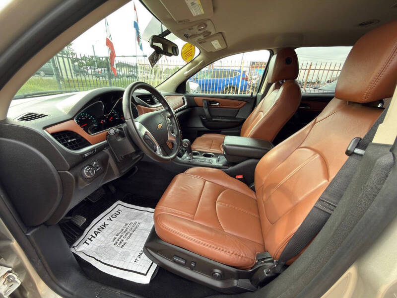 2017 Chevrolet Traverse LT
