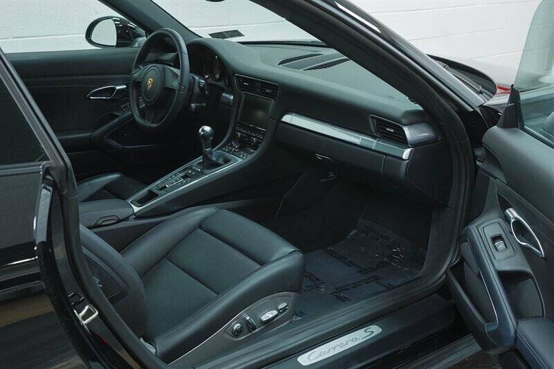 2015 Porsche 911 Carrera S