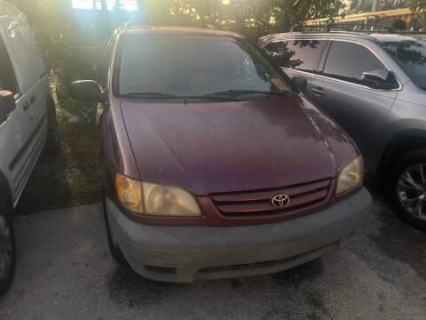 2001 Toyota Sienna CE