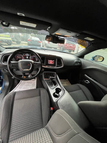 2017 Dodge Challenger R/T Plus