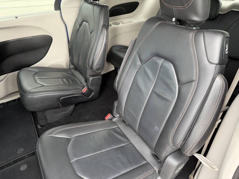 2019 Chrysler Pacifica Touring L