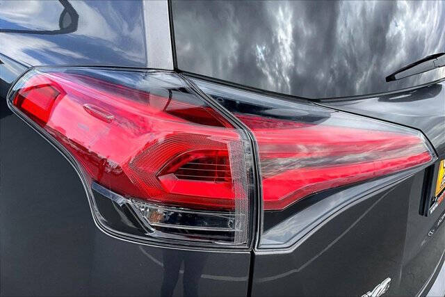 2017 Toyota RAV4 Platinum