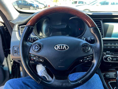 2015 Kia K900 Luxury