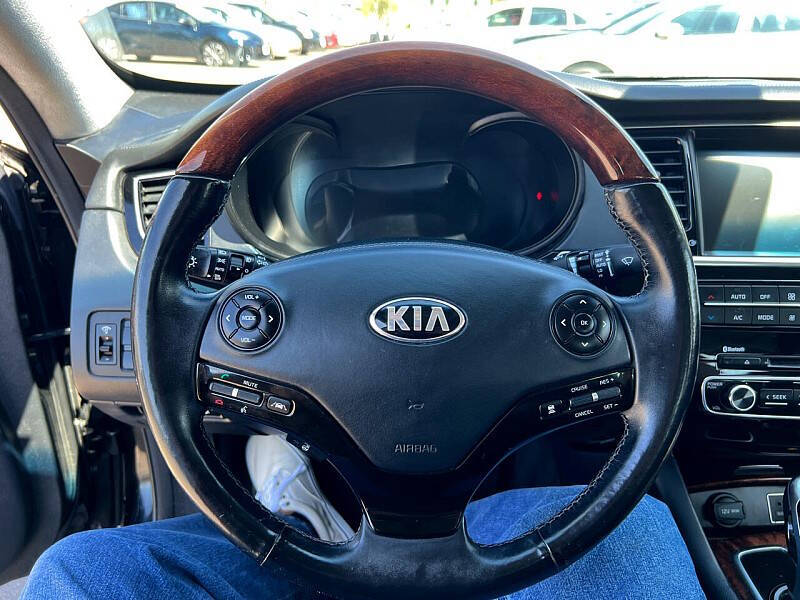 2015 Kia K900 Luxury