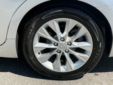 2014 Lexus ES 300h