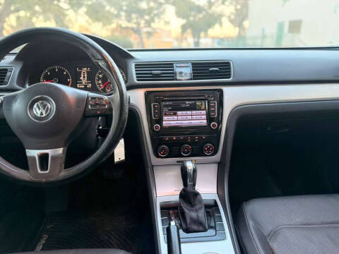 2013 Volkswagen Passat